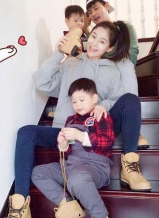 国产真实母子,国产真实母子情深的感人故事